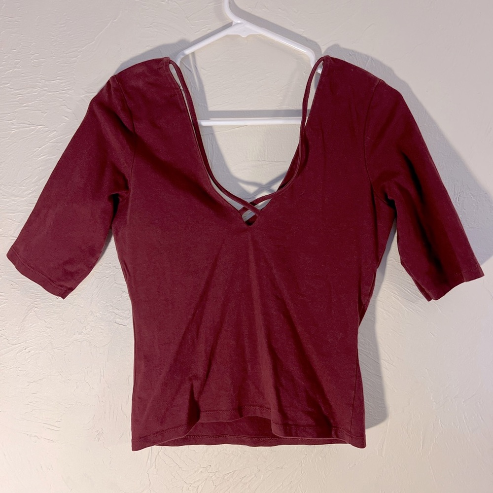 Maroon mid sleeve v-neck crop top, size M